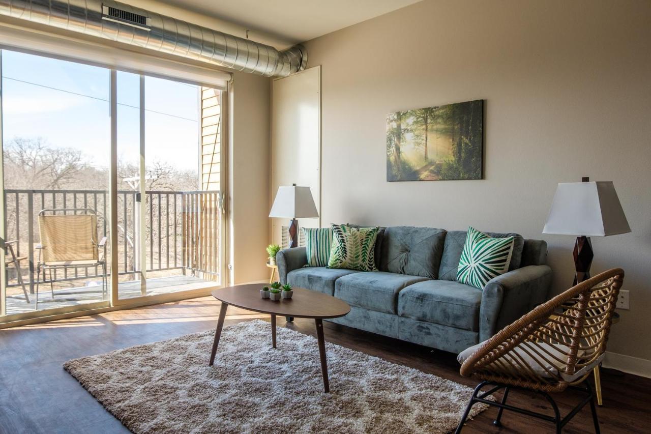 Frontdesk Core Apts Campustown Ames Quarto foto
